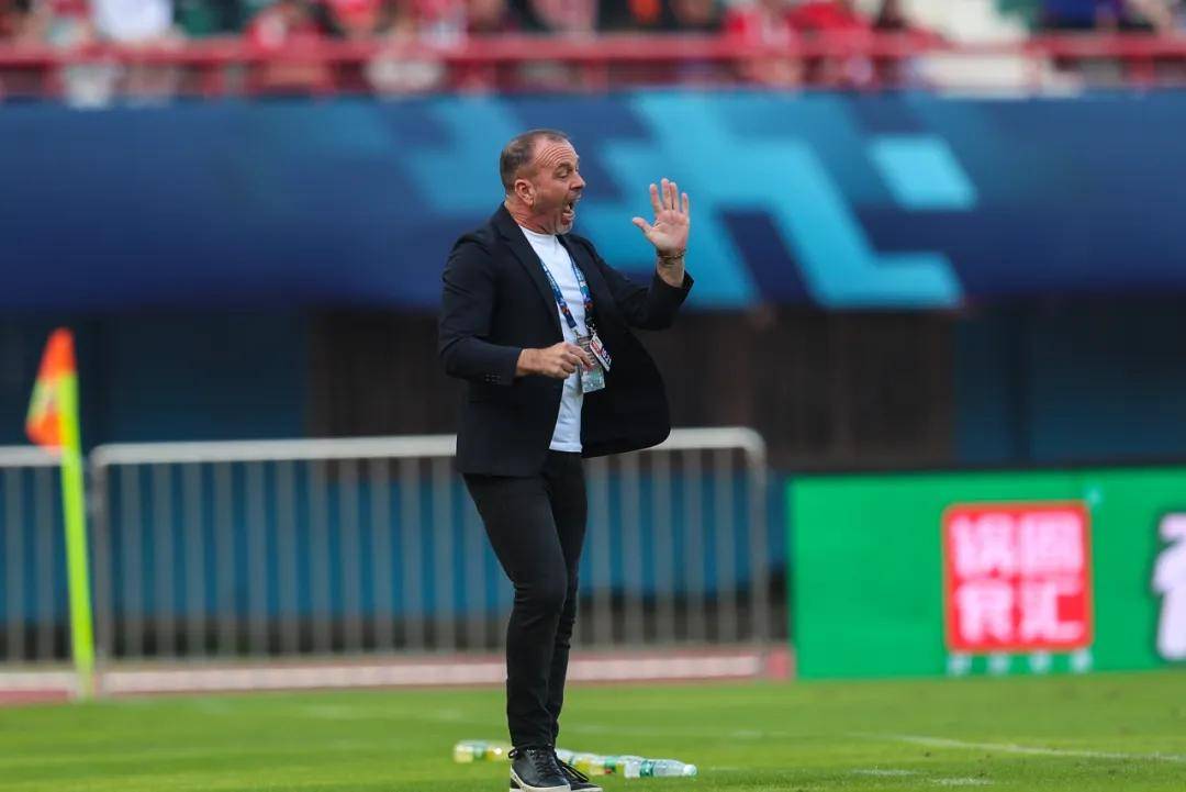 od体育在线登录-球队主教练宣布离职，谁将接掌帅印？的简单介绍