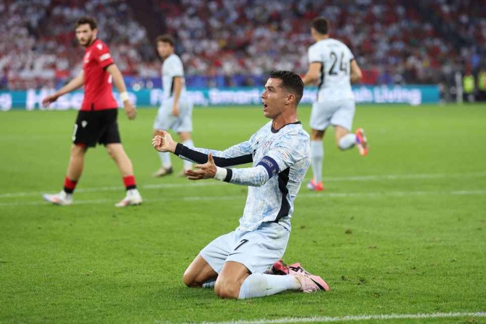 od体育登录入口-关于各路豪强抢夺欧洲杯资格，正面交锋的信息