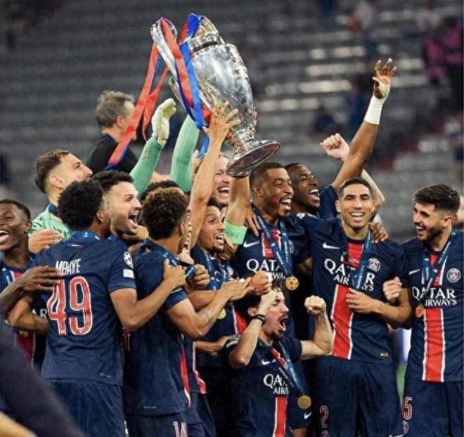 集体发威!皇家马德里晋级欧冠 集体发威!皇家马德里晋级欧冠