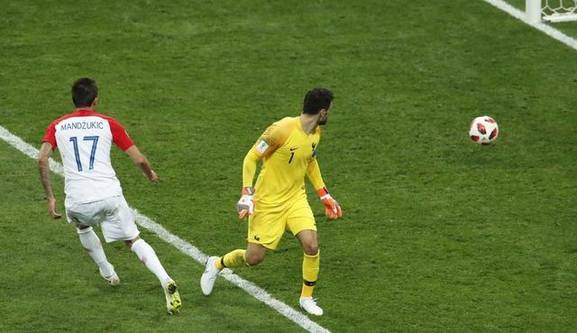 法国队在比赛中展现强大实力 法国队在比赛中展现强大实力