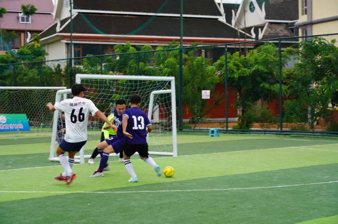 精湛的球技和团队合作成就了一场绝美比赛 精湛的球技和团队合作成就了一场绝美比赛