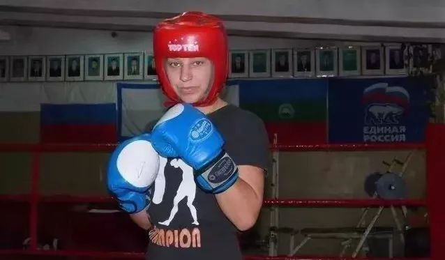 缅甸选手在拳击比赛中斩获金牌,实力强劲 缅甸选手在拳击比赛中斩获金牌,实力强劲