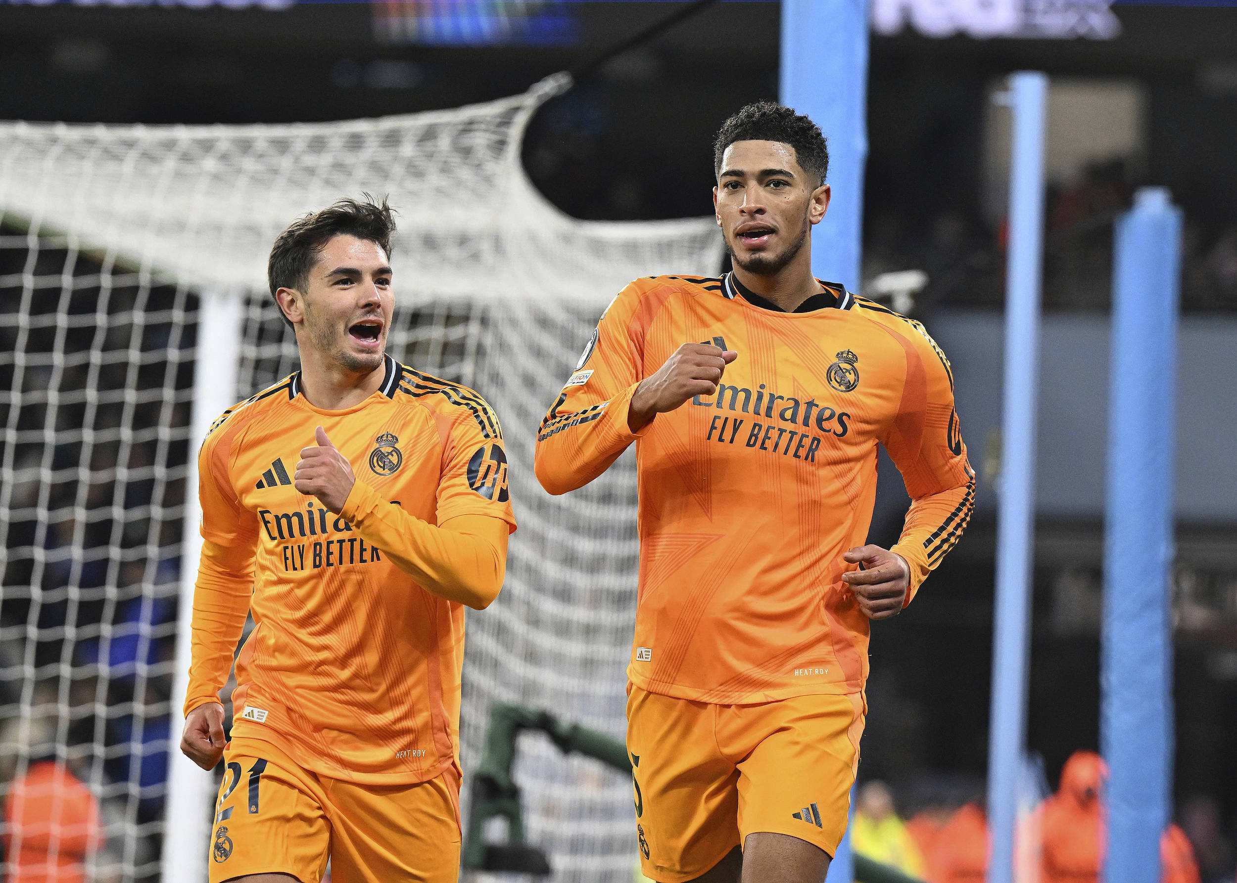 皇马客场战平都灵球员欧国联资格赛首轮比赛 皇马客场战平都灵球员欧国联资格赛首轮比赛