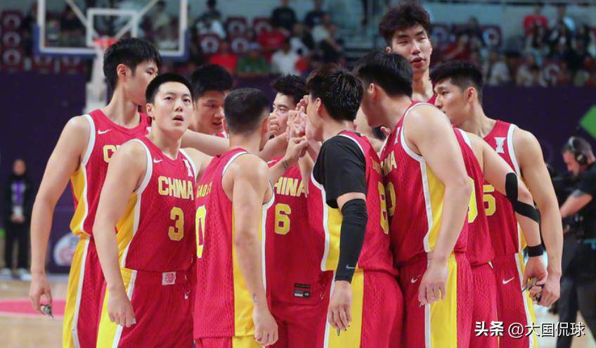 CBA新赛季即将开幕,球员合练备战迎冠军 CBA新赛季即将开幕,球员合练备战迎冠军