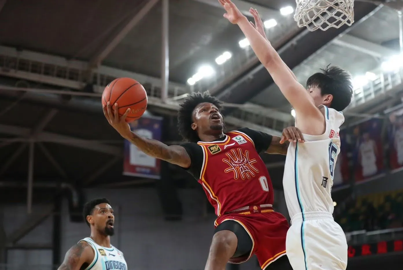 od体育官网入口-青岛男篮完成逆转，成功摘得一场胜利