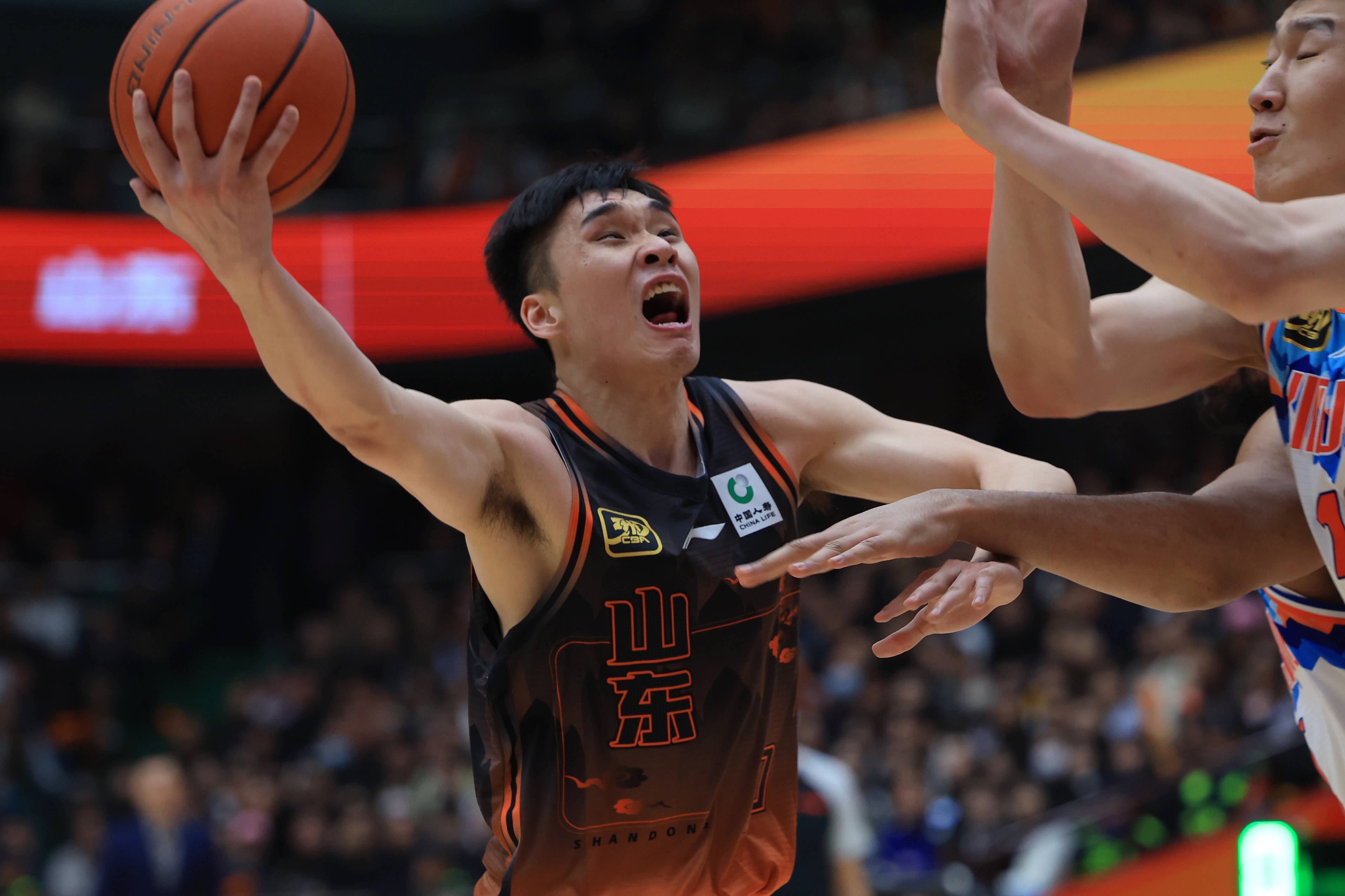 精彩CBA篮球赛即将打响,球迷热情加剧的简单介绍 精彩CBA篮球赛即将打响,球迷热情加剧的简单介绍