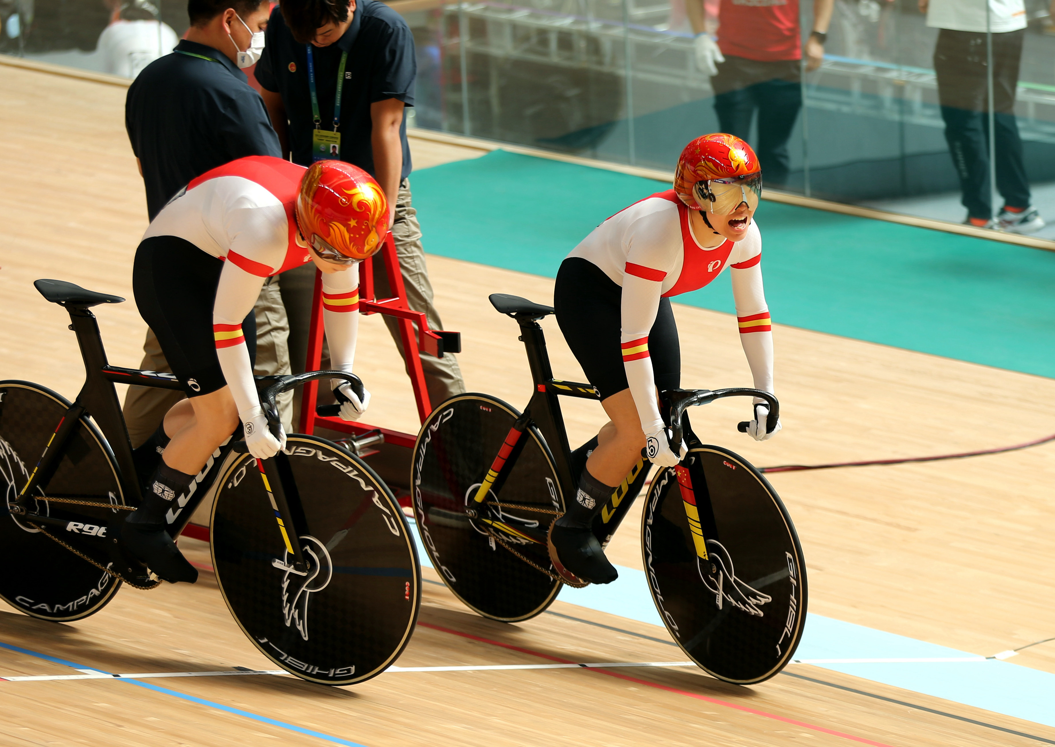 关于科隆城市球队全力以赴,一举夺冠的信息 关于科隆城市球队全力以赴,一举夺冠的信息