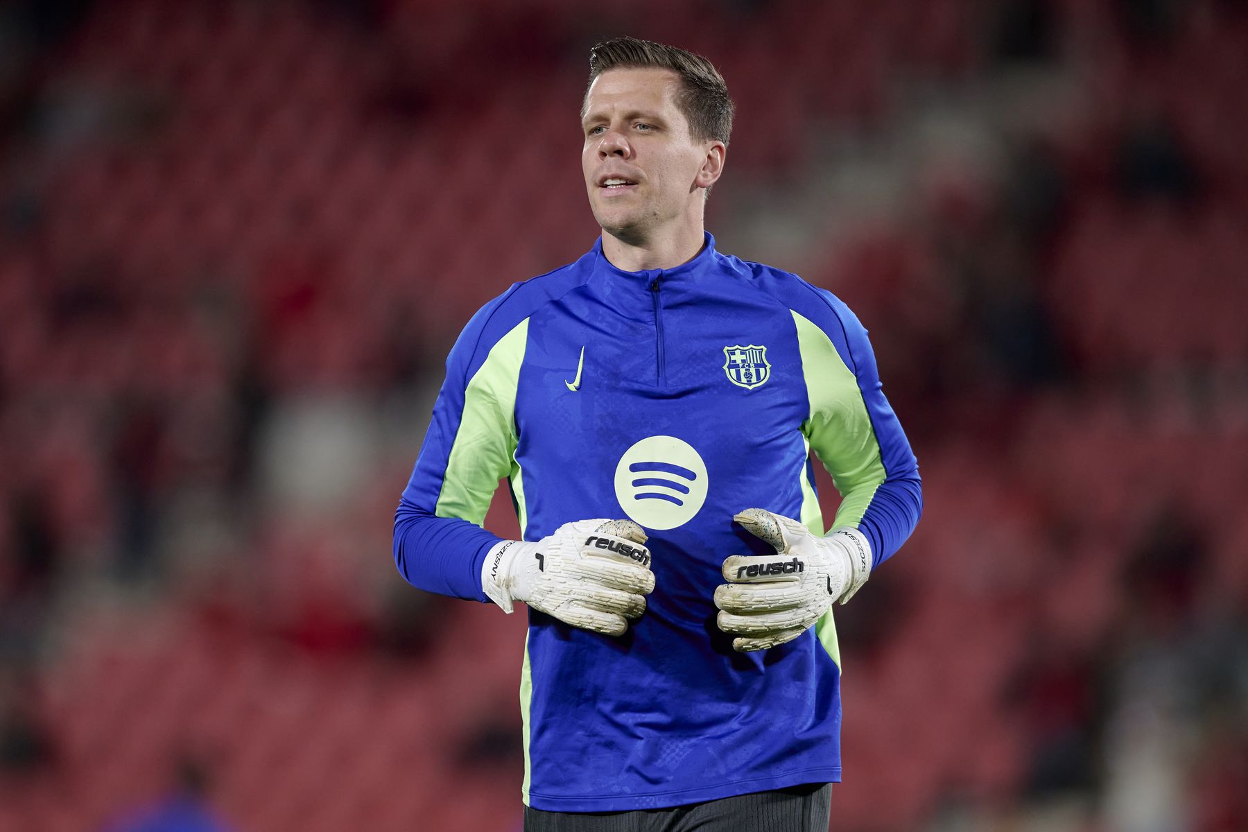 关于尤文图斯门将什琴斯尼神勇扑救,保护球门如铁桶的信息 关于尤文图斯门将什琴斯尼神勇扑救,保护球门如铁桶的信息