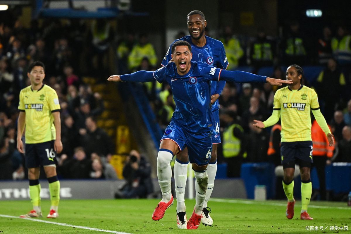 包含昂热客场胜亚眠，终结对手连胜的词条