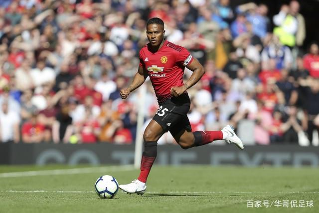 阿什利扬离队让球迷感到遗憾,曼联中场迎来变革的简单介绍 阿什利扬离队让球迷感到遗憾,曼联中场迎来变革的简单介绍