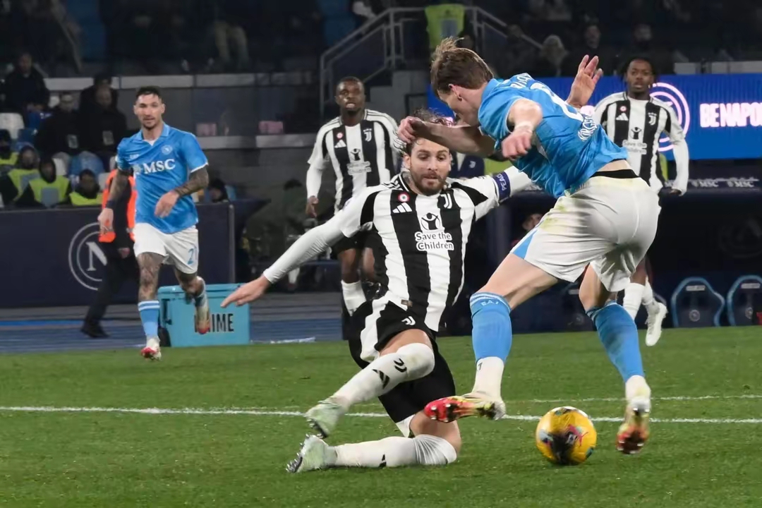 od体育课程-尤文图斯前锋表现低迷，被批评不力