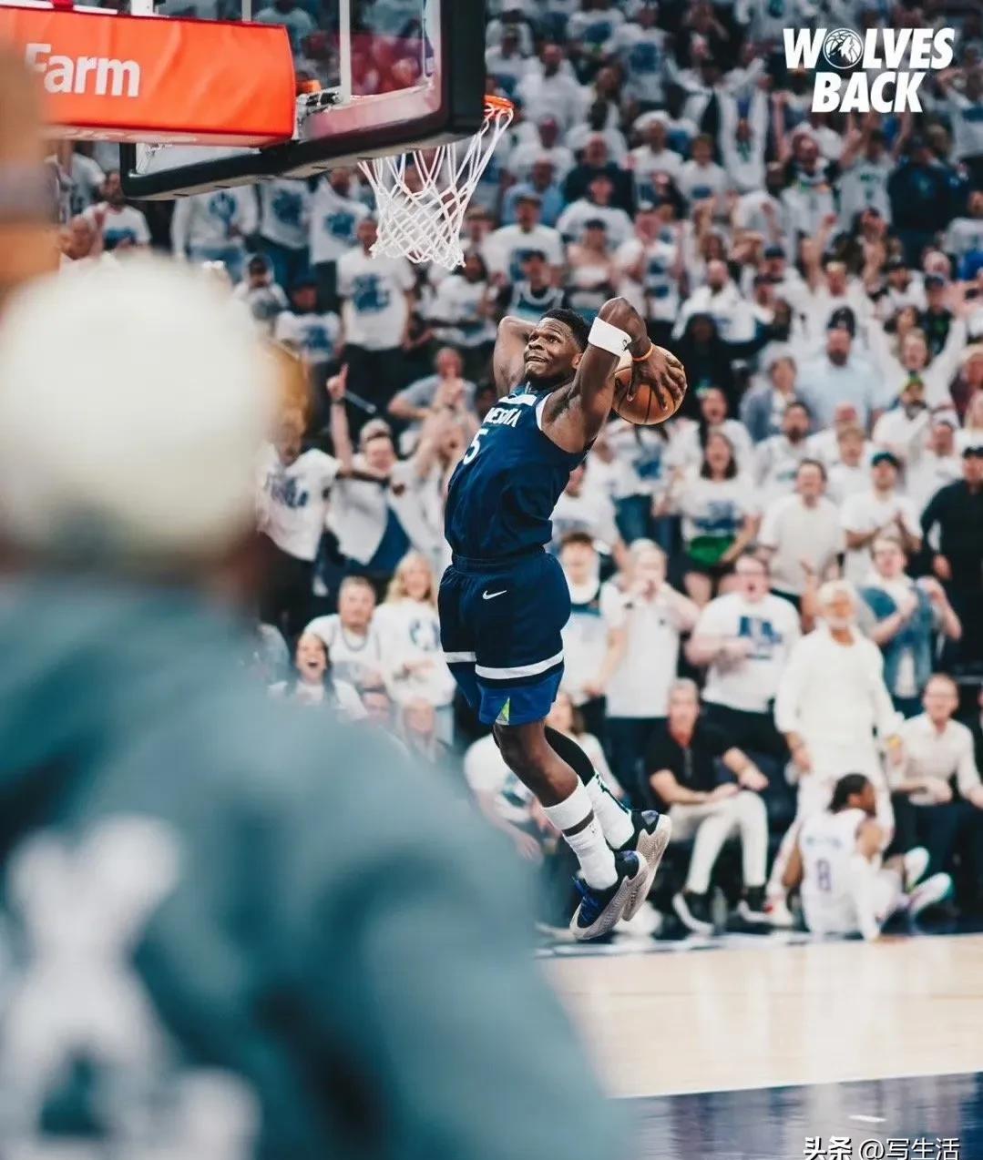 森林狼主场战胜魔术,取得连胜 森林狼主场战胜魔术,取得连胜